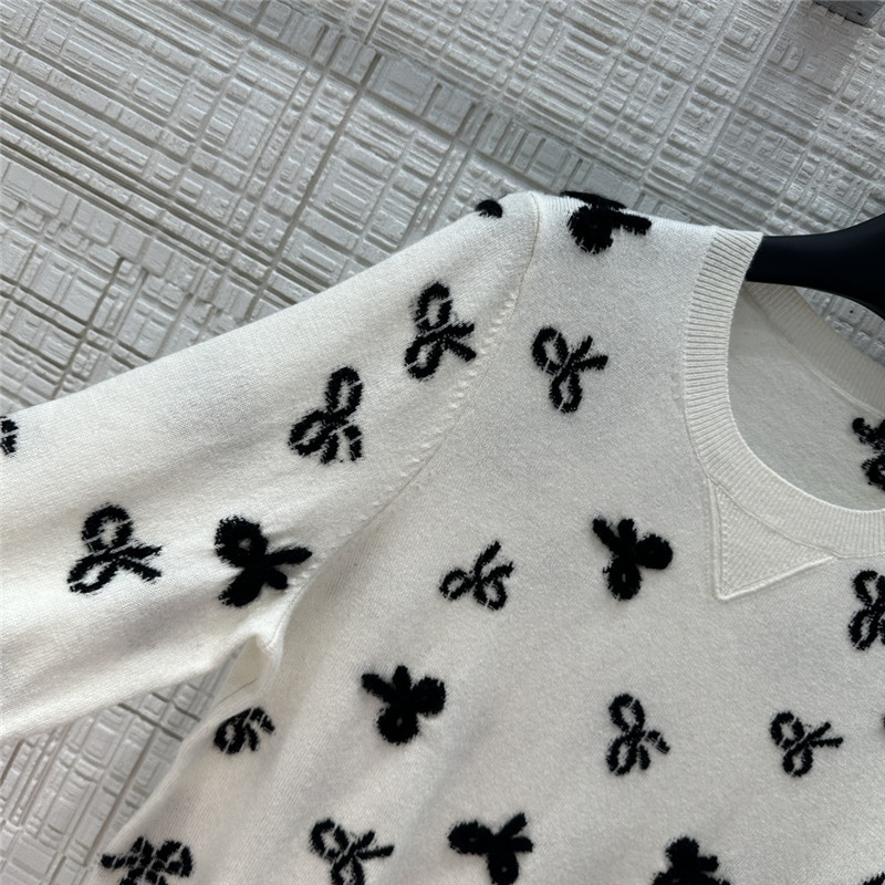 Ch**el bow intarsia cashmere sweater replica designer clothes
