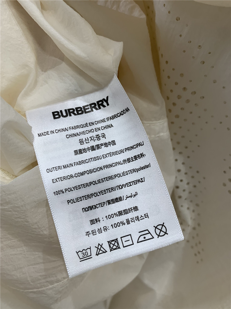 Bv*b*rry lightweight sun protection hooded jacket replica clothing