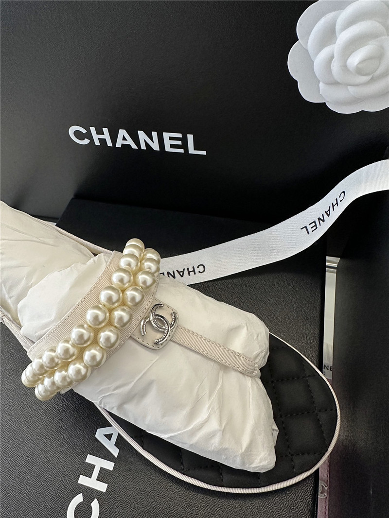 Ch**el quilted t-strap pearls flat sandals black