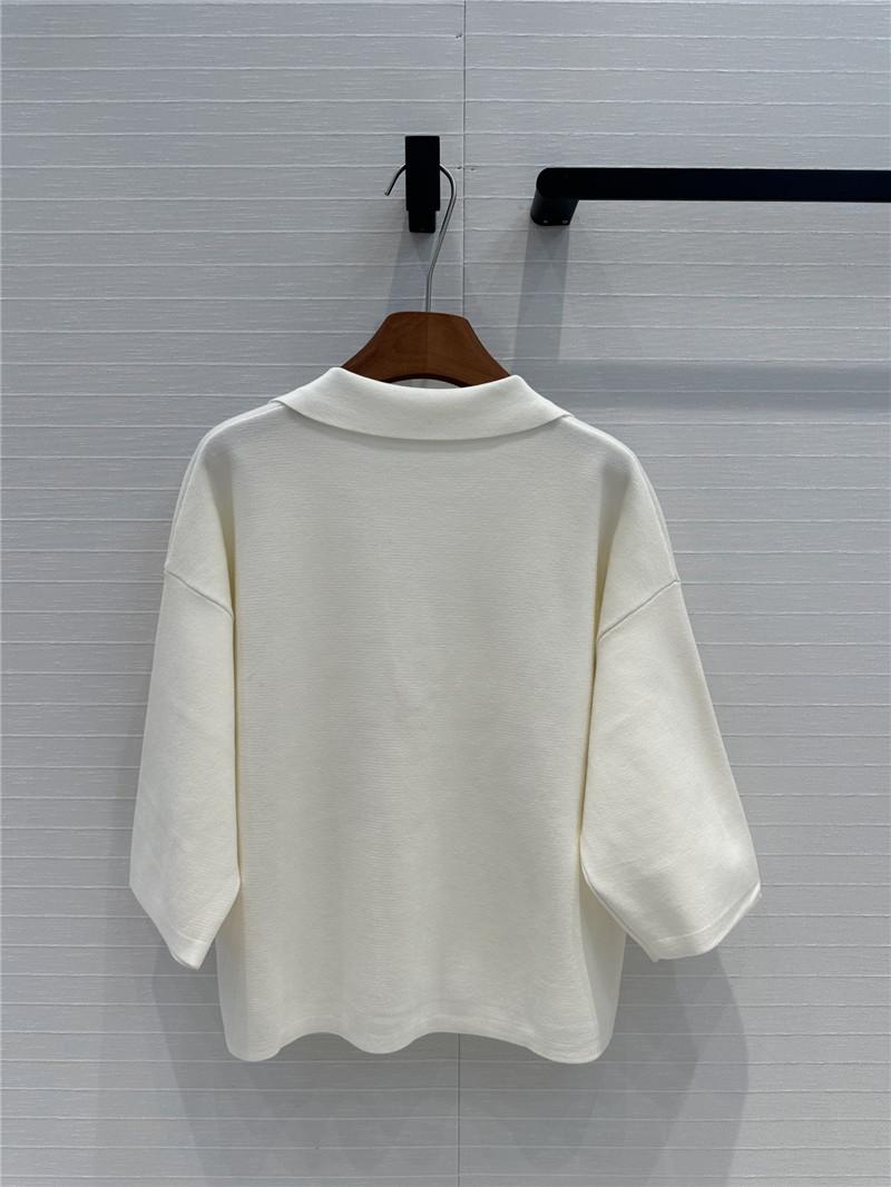 Va1e*ntin0 v logo sweater replica designer clothes