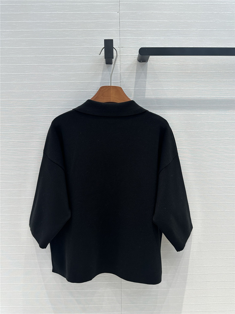 Va1e*ntin0 v logo sweater replica designer clothes
