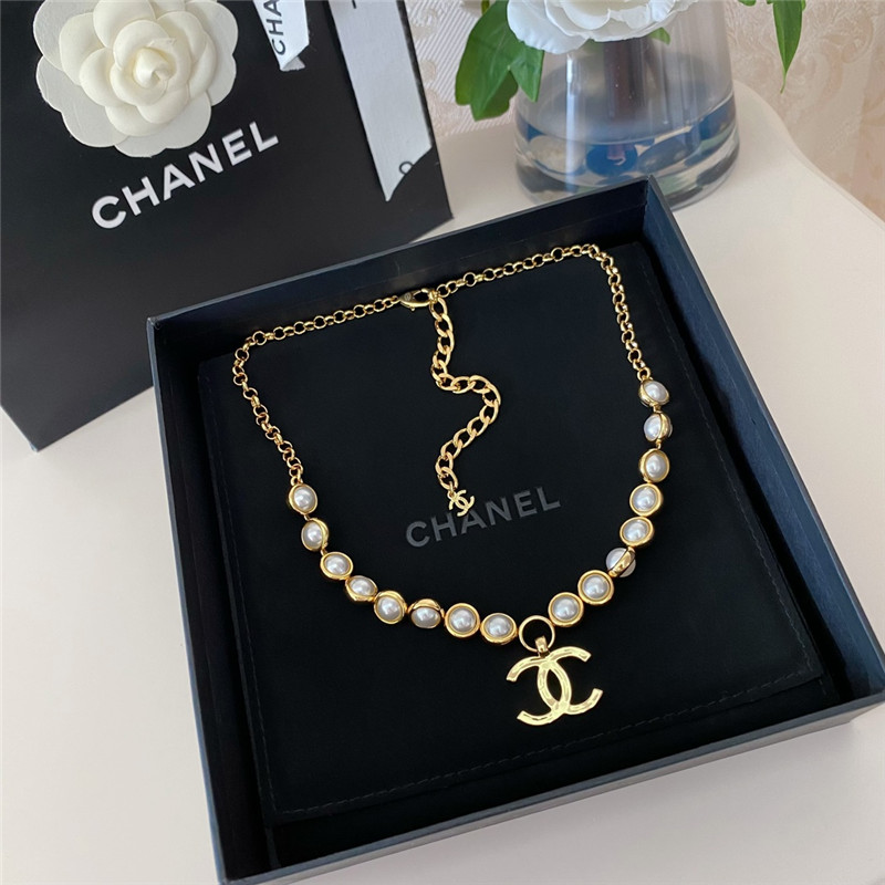 Ch**el pearl double c necklace