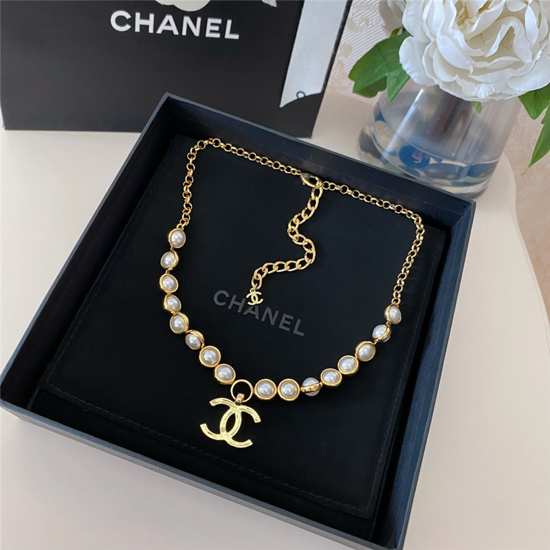 Ch**el pearl double c necklace