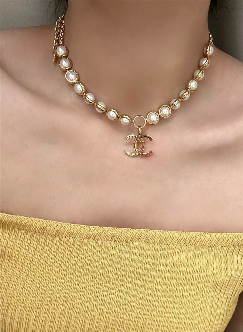 Ch**el pearl double c necklace