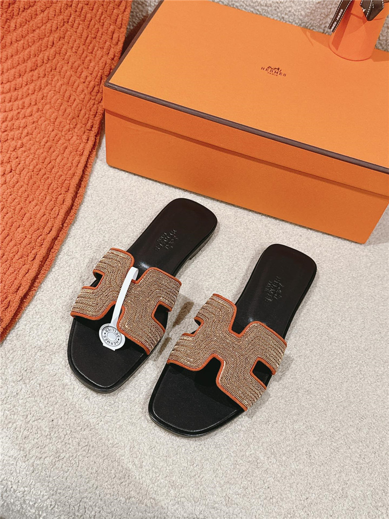 H**me5 oran sandal in turin red suede goatskin and dabka