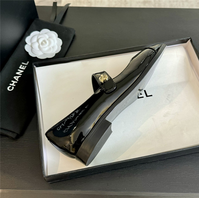 Ch**el gold interlock mary janes in black patent calfskin