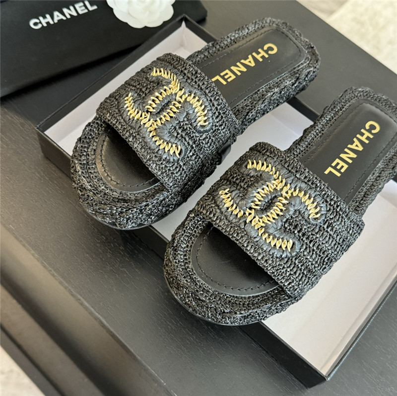 Ch**el crochet slide sandals in black