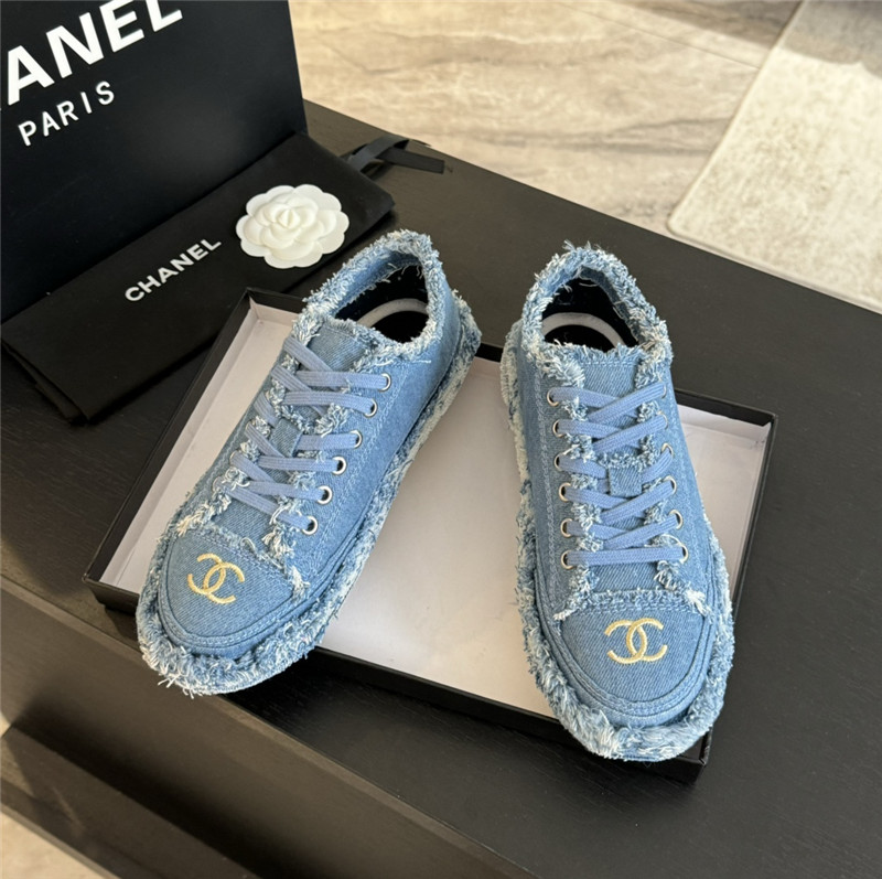 Ch**el lace-up canvas sneakers