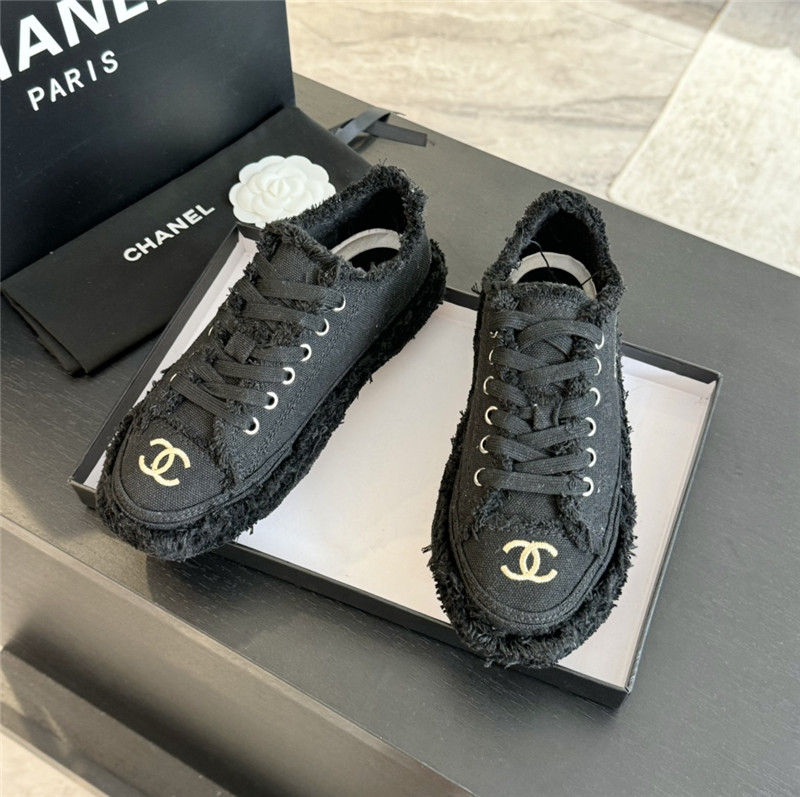Ch**el lace-up canvas sneakers in black