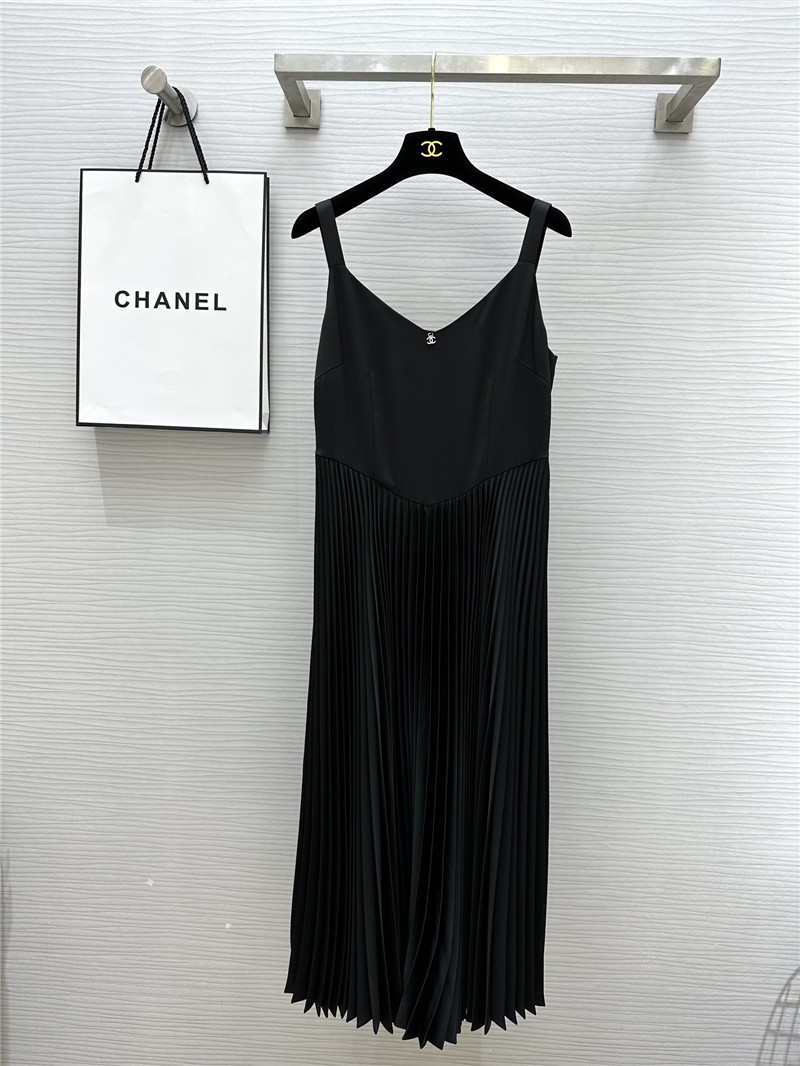 Ch**el v-neck suspender pleated dress replica designer clothes