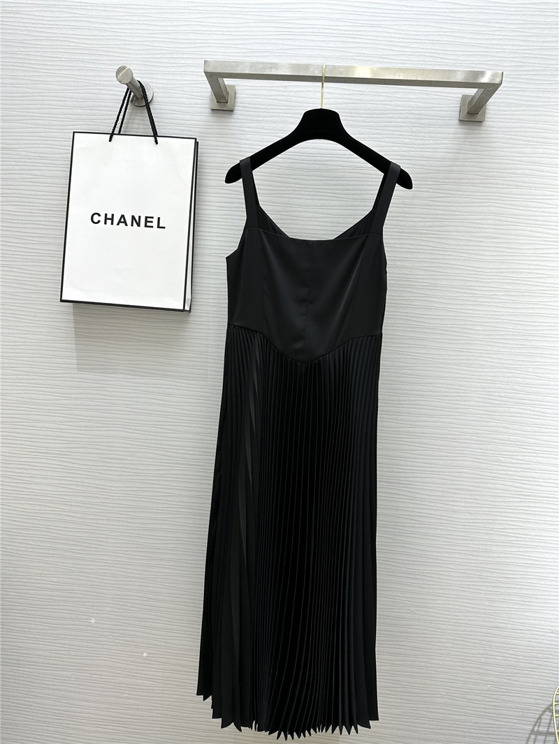 Ch**el v-neck suspender pleated dress replica designer clothes