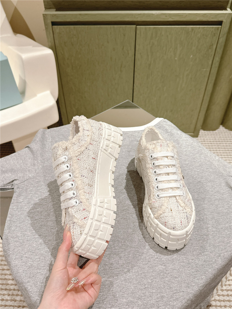 Pra*a double wheel tweed trainers in white