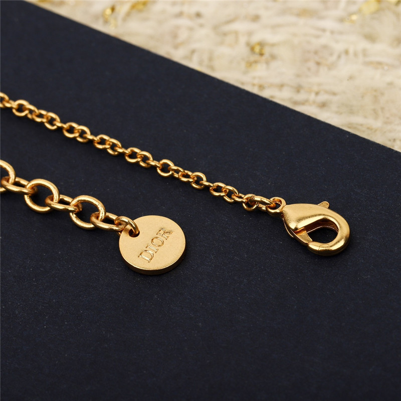 D10r double letter necklace