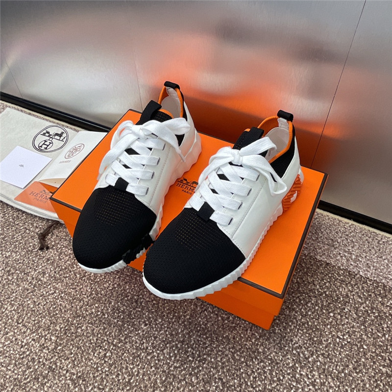 H**me5 bouncing sneaker black white women