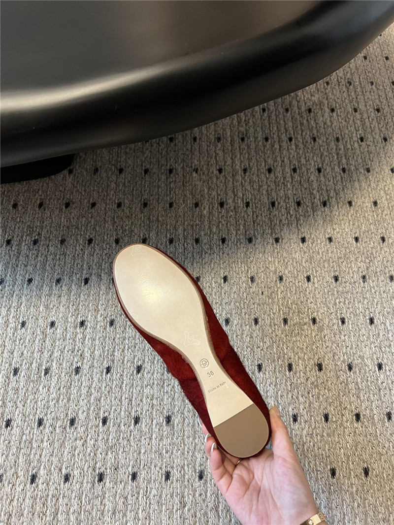 The R0w gemma ballet slipper burgundy suede