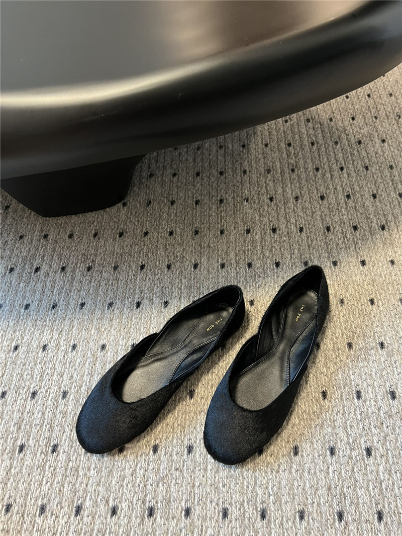 The R0w gemma ballet slipper tan suede