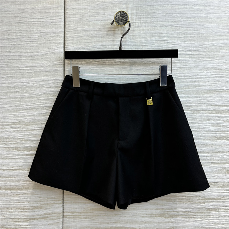 l0vis Vvtt0n lv metal button embellished shorts replicas clothes