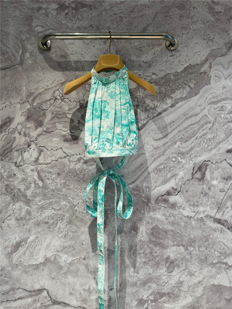 D10r allover floral printed halterneck top