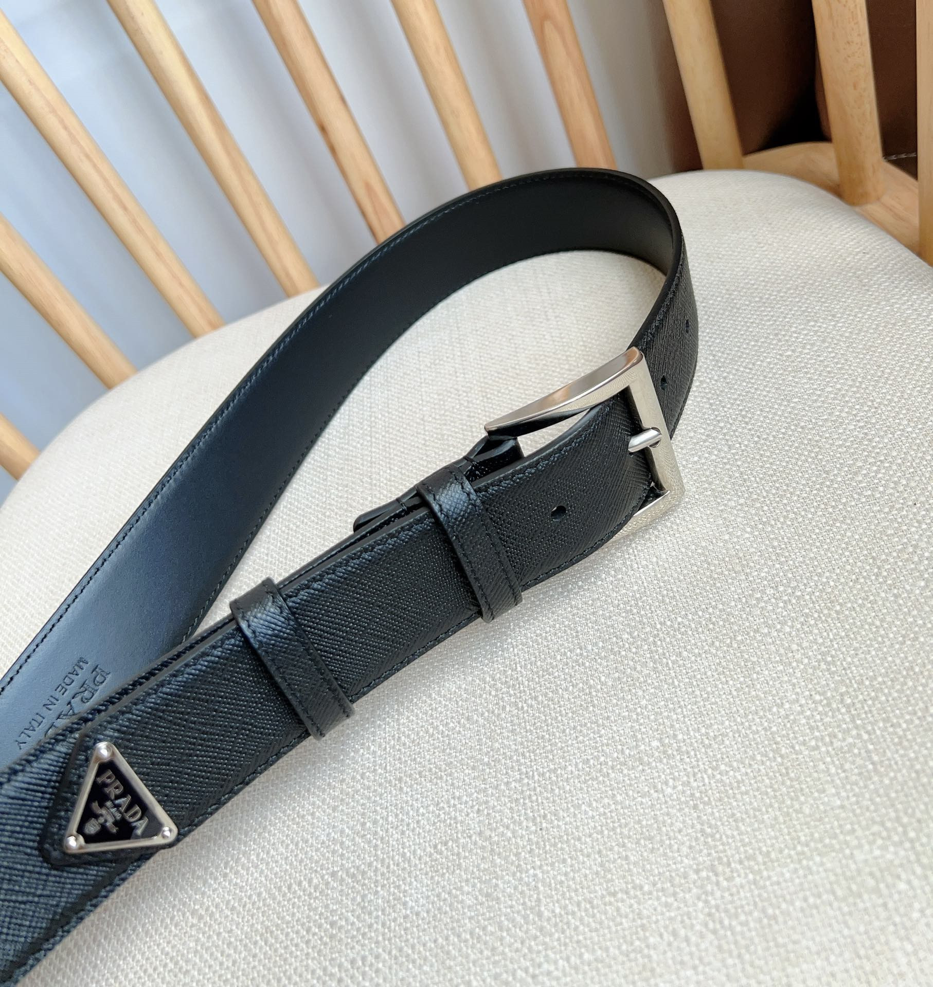 Pra*a triangle logo belt