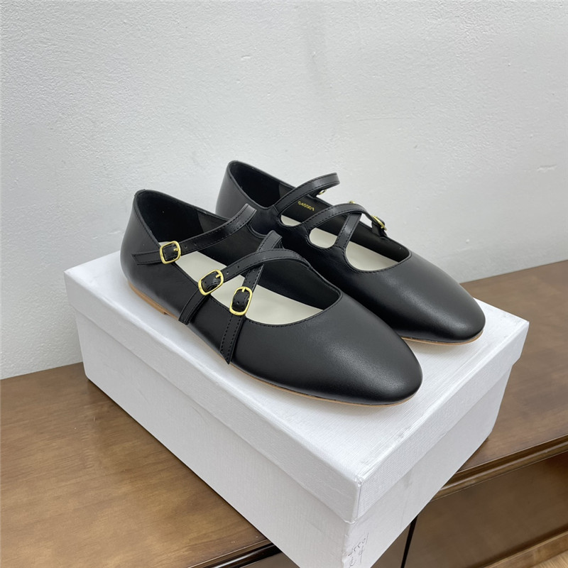 Ce1i*e criss-cross ballerinas black smooth leather