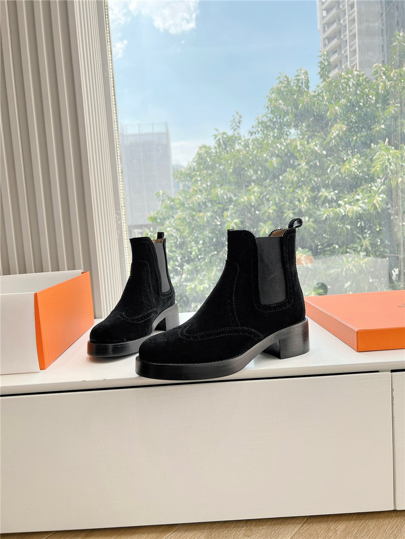 H**me5 suede chelsea boots