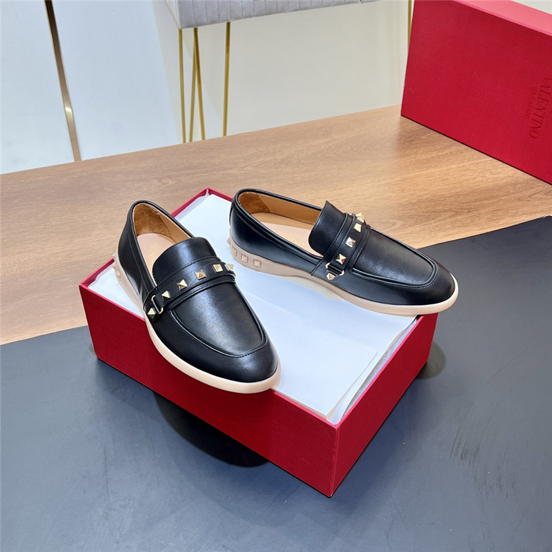 Va1e*ntin0 leisure nappa leather loafer in black