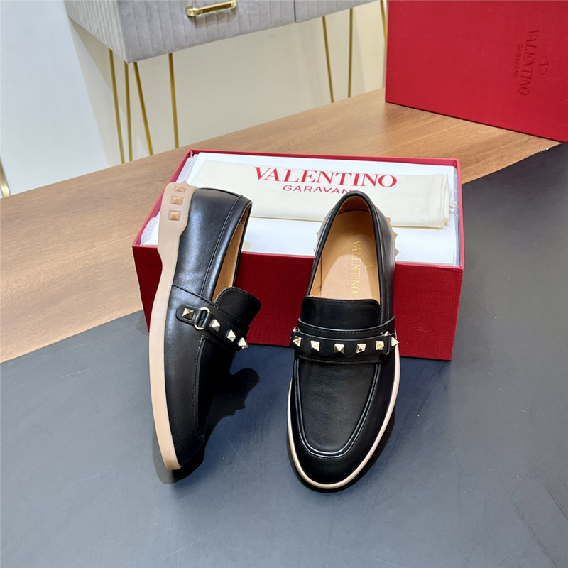 Va1e*ntin0 leisure nappa leather loafer in black