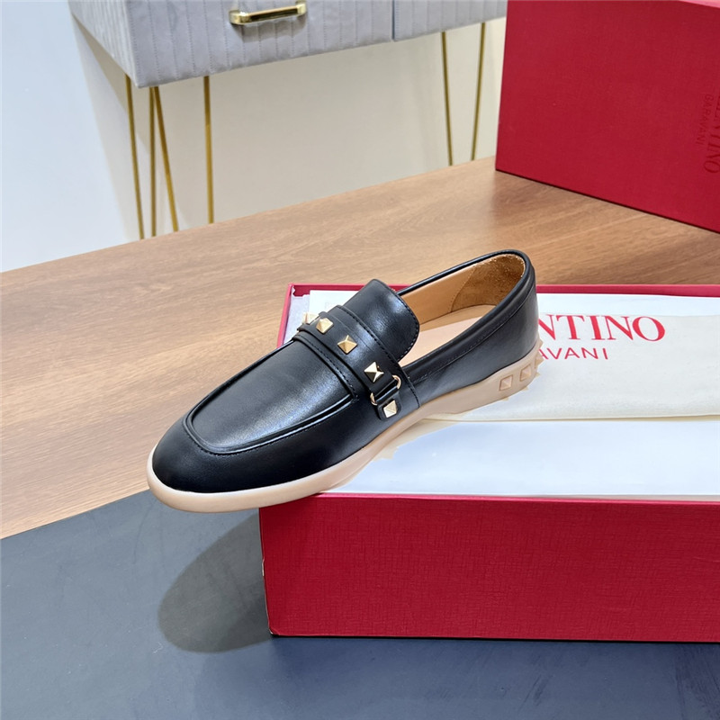 Va1e*ntin0 leisure nappa leather loafer in black