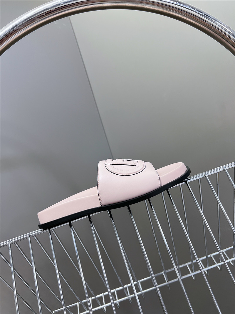 F**di ff baguette leather slides rubber pink