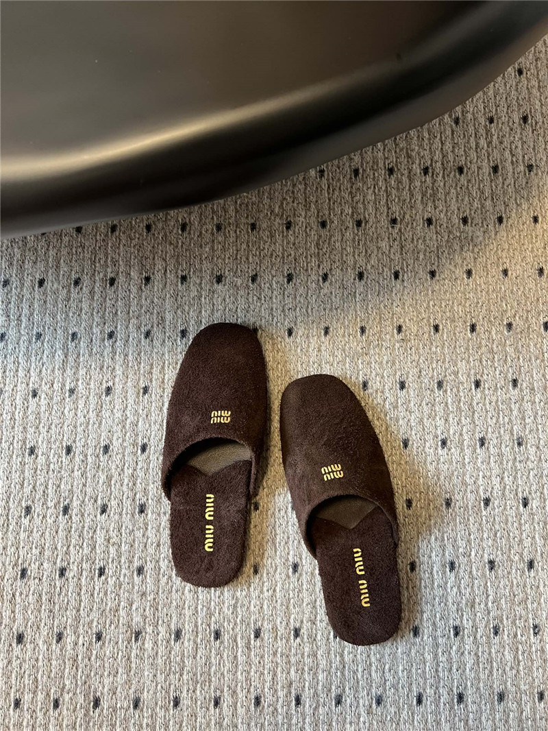 m1um1u lazy closed toe half slippers Marg*e1a replica shoes