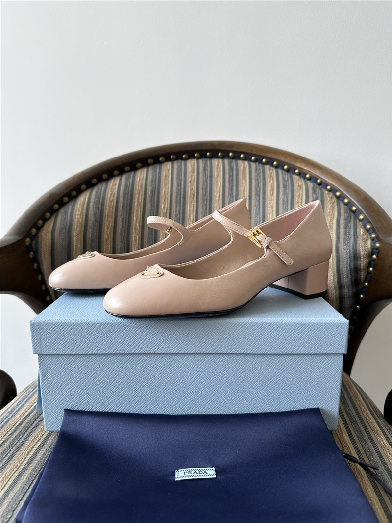 Pra*a water lily nappa leather mary jane pumps