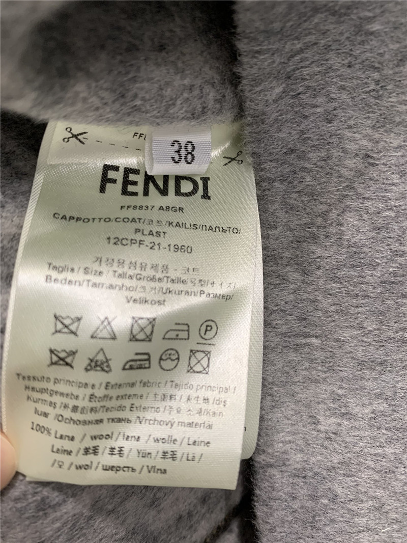 Va1e*ntin0 v-neck cropped knitted cardigan replica d&g clothing