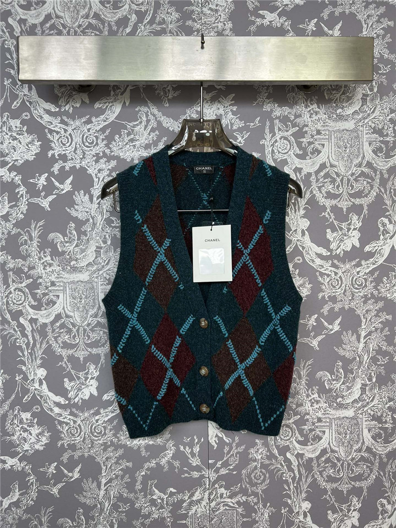Ch**el cashmere knitted plaid vest replica clothes