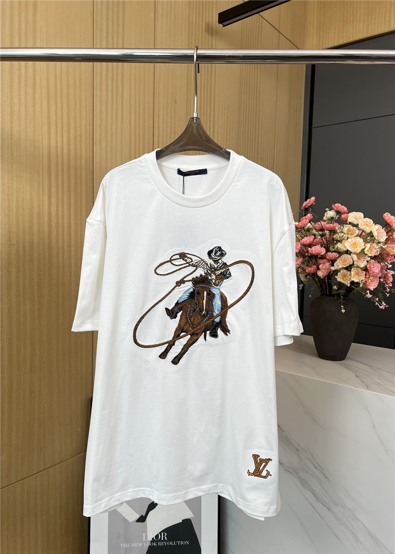 l0vis Vvtt0n lv embroidered short-sleeved t-shirt replica clothes