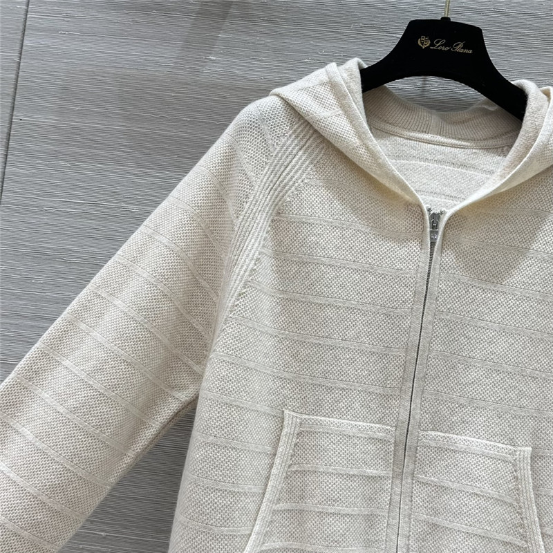 L0r0 P1ana cashmere suit replica d&g clothing