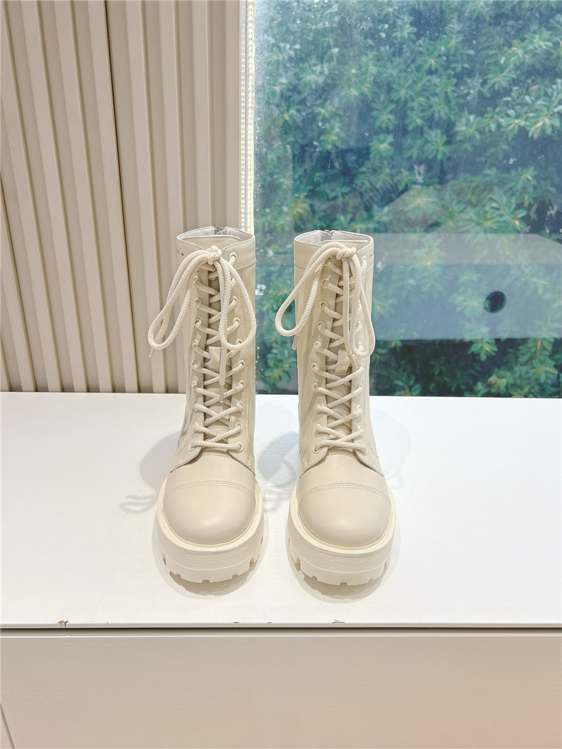 D10r platform lace-up leather boots