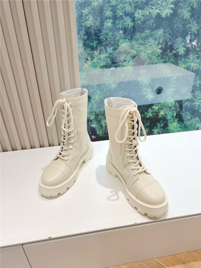 D10r platform lace-up leather boots