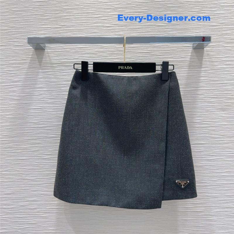 Pra*a classic logo suit replica clothing sites