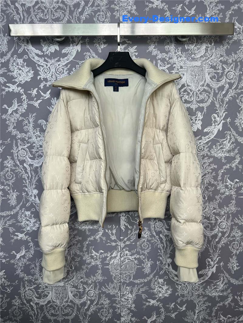 l0vis Vvtt0n lv logo obscure stand collar jacket replica clothes