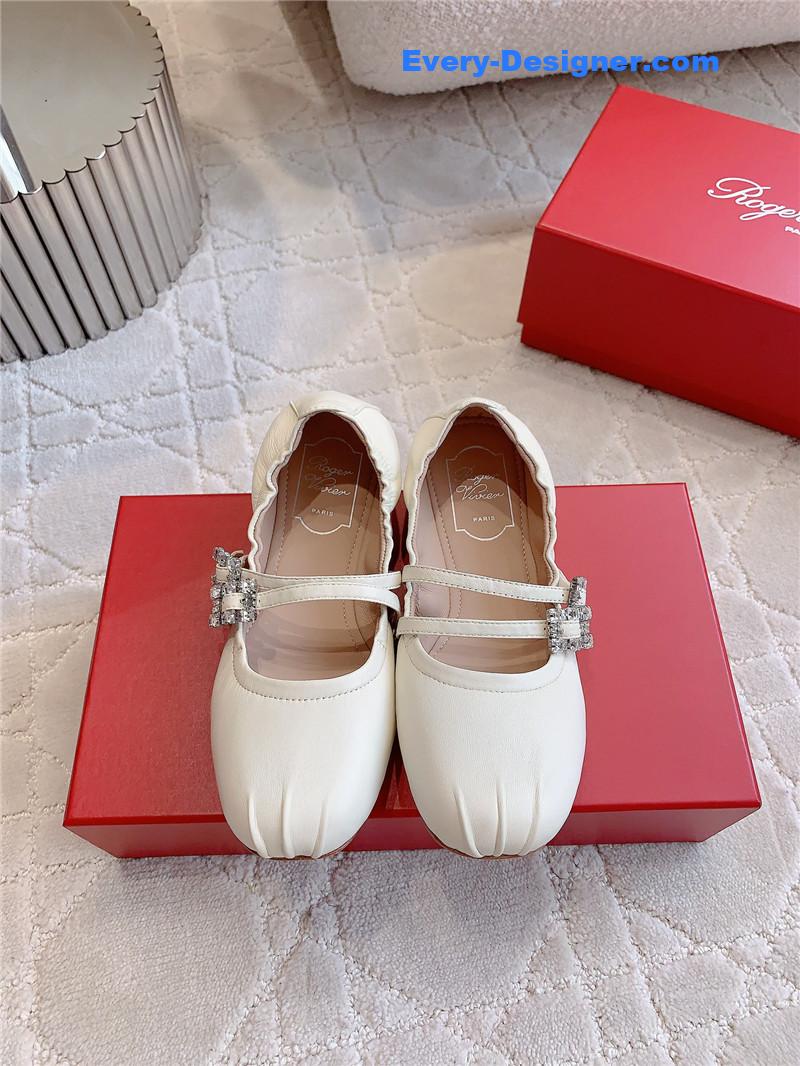 roger u1u1er mary janes in off-white nappa leather