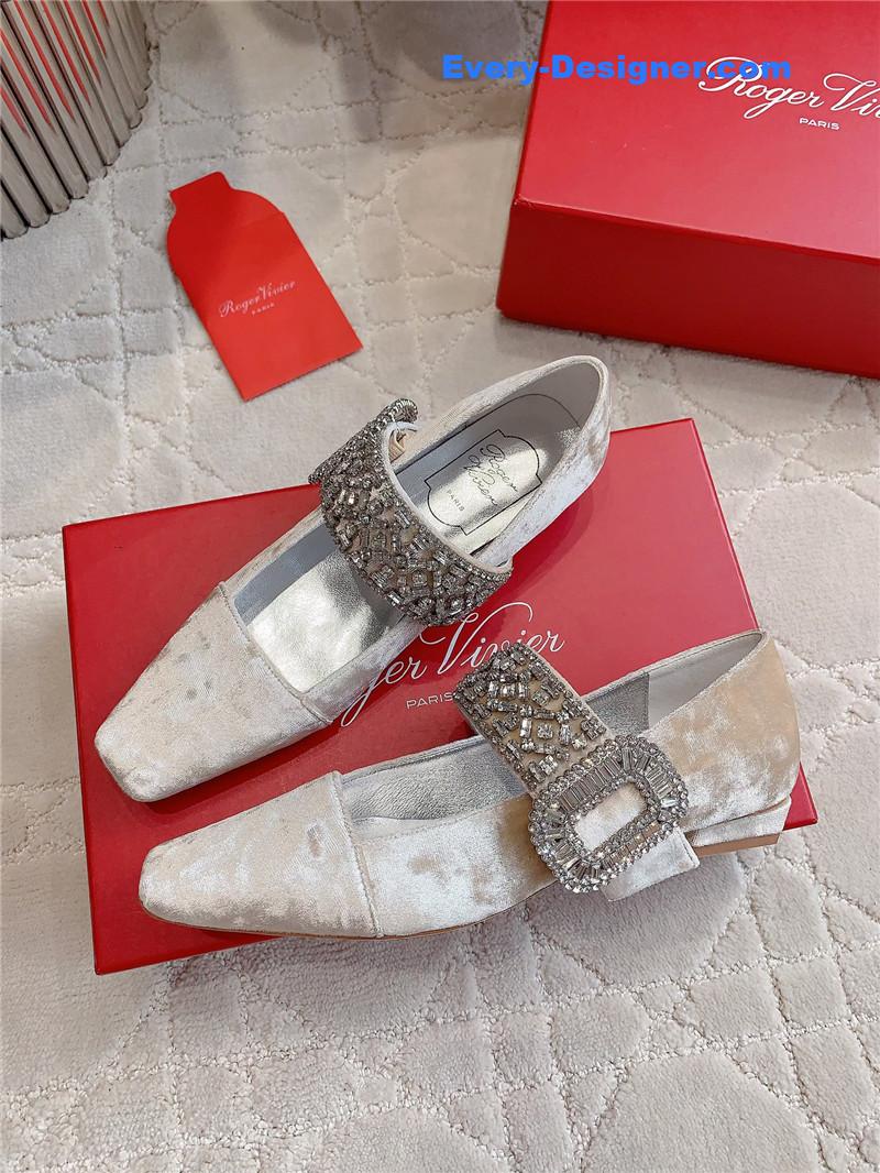 roger u1u1er belle u1u1er mary janes in natural velvet