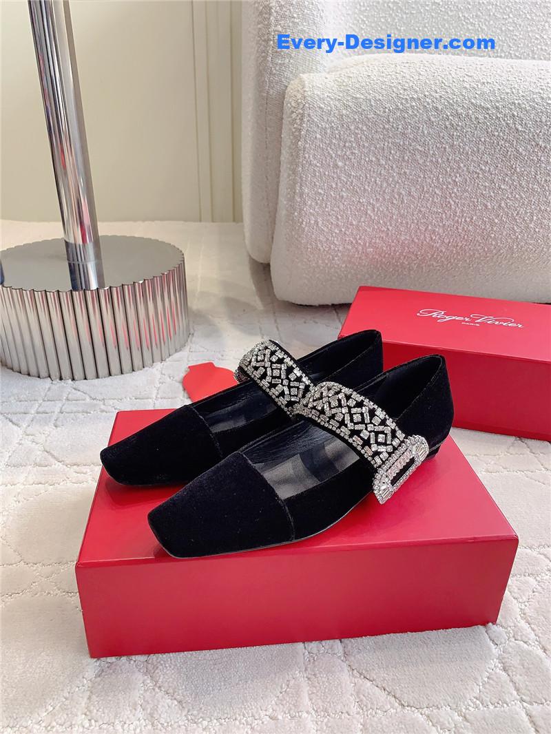 roger u1u1er belle u1u1er mary janes in velvet black