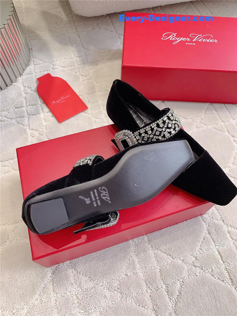 roger u1u1er belle u1u1er mary janes in velvet black