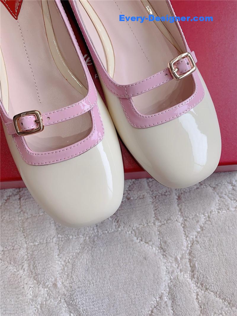 roger u1u1er viv’ podium ballerinas in patent white and pink