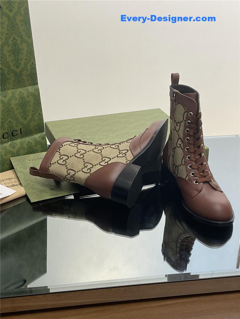 Gvc*1 maxi gg lace-up boots in brown