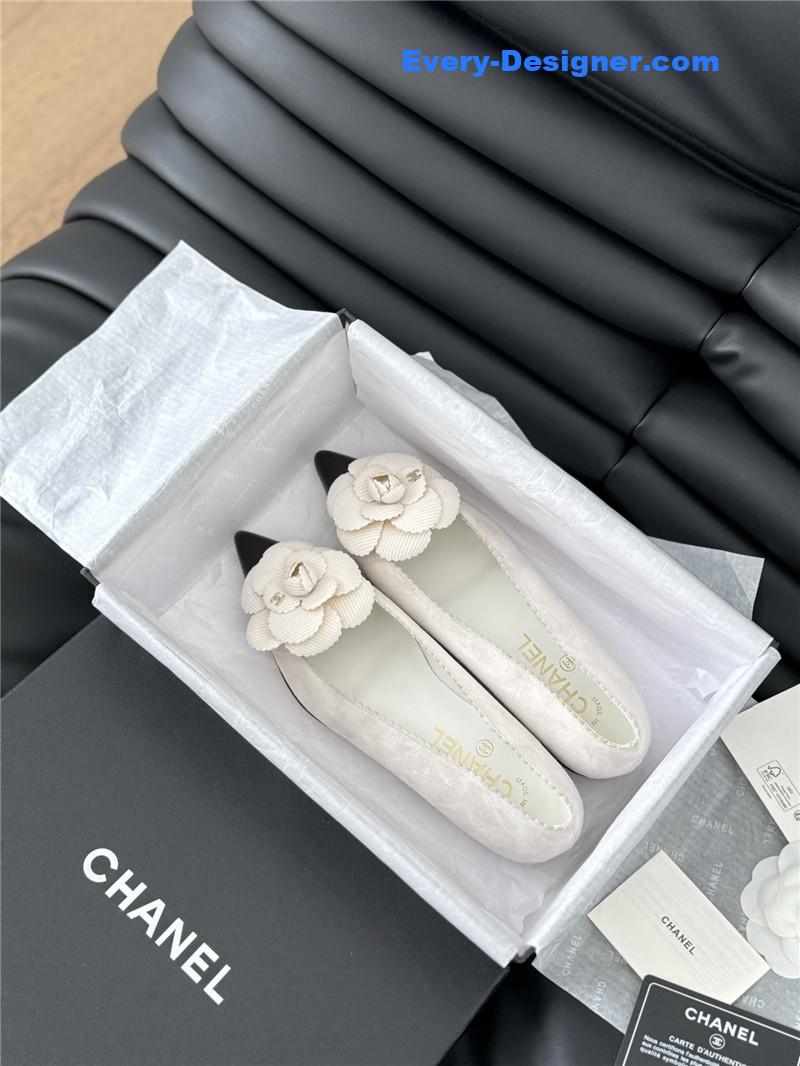 Ch**el camellia white suede flat pumps