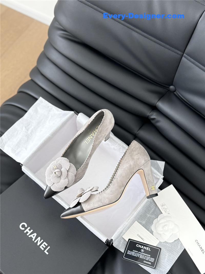 Ch**el camellia grey suede heel pumps
