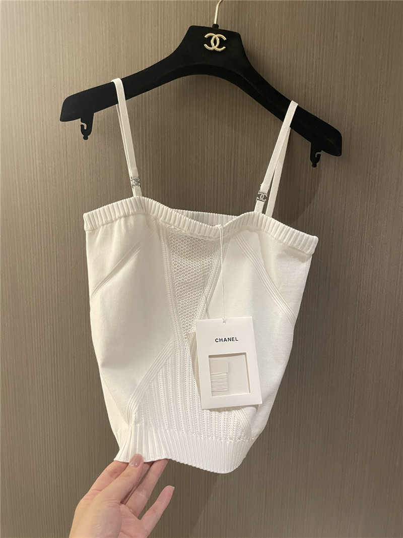 Ch**el hollow pearl logo sling replica clothing sites