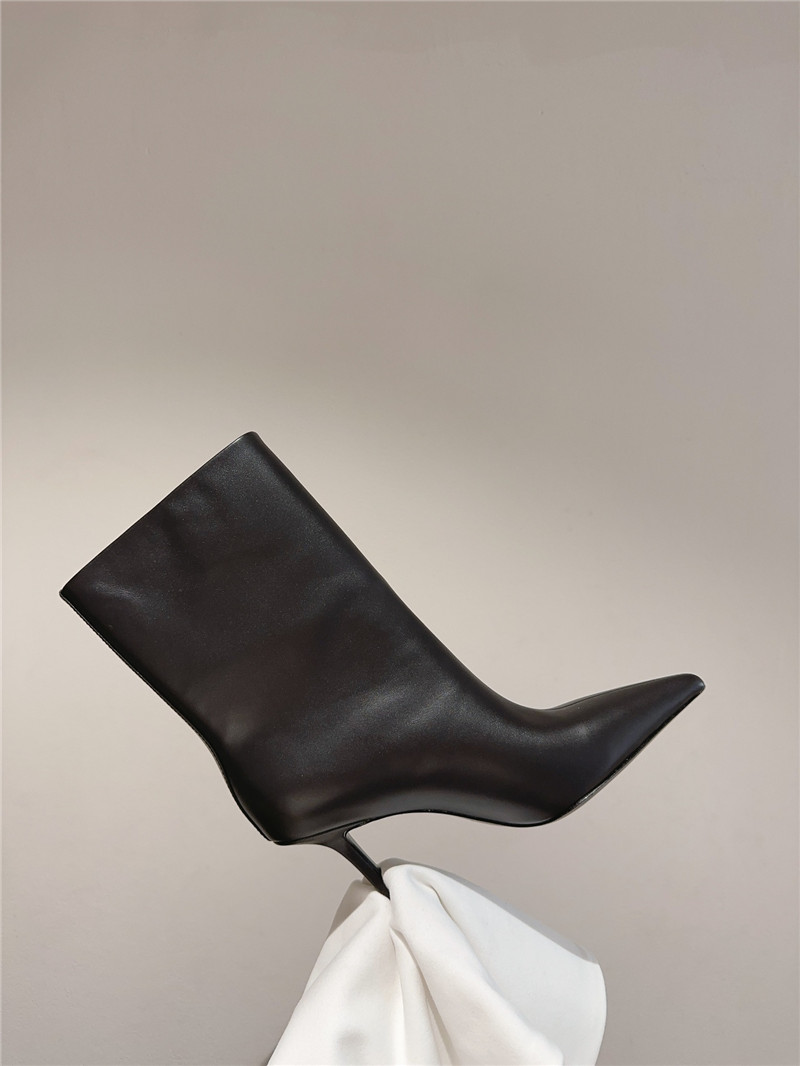 A1exa*der wang black pointed toe stiletto heel ankle boots