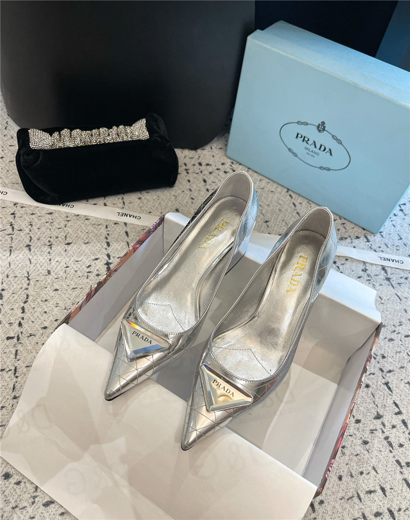 Pra*a triangle logo silver brushed leather pumps